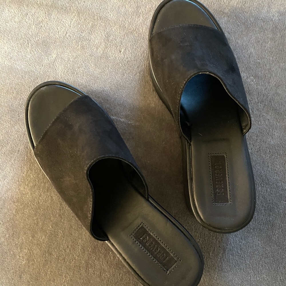 Forever 21 Faux Suede Platform 6.5